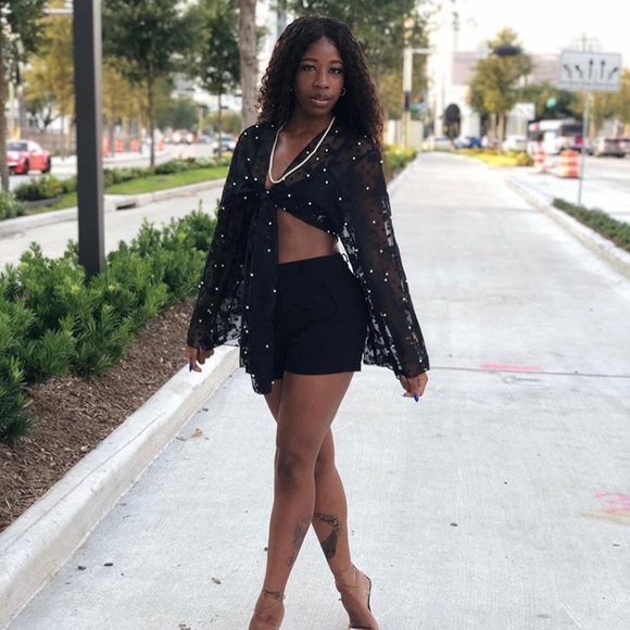 Women's sheer tie-up crop top - Picture 3 of 8